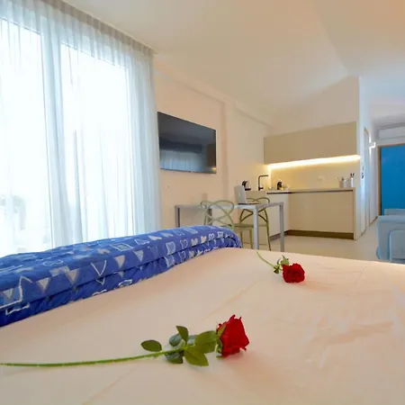 Prime Blue Suite - Appartamenti con jacuzzi privata-2